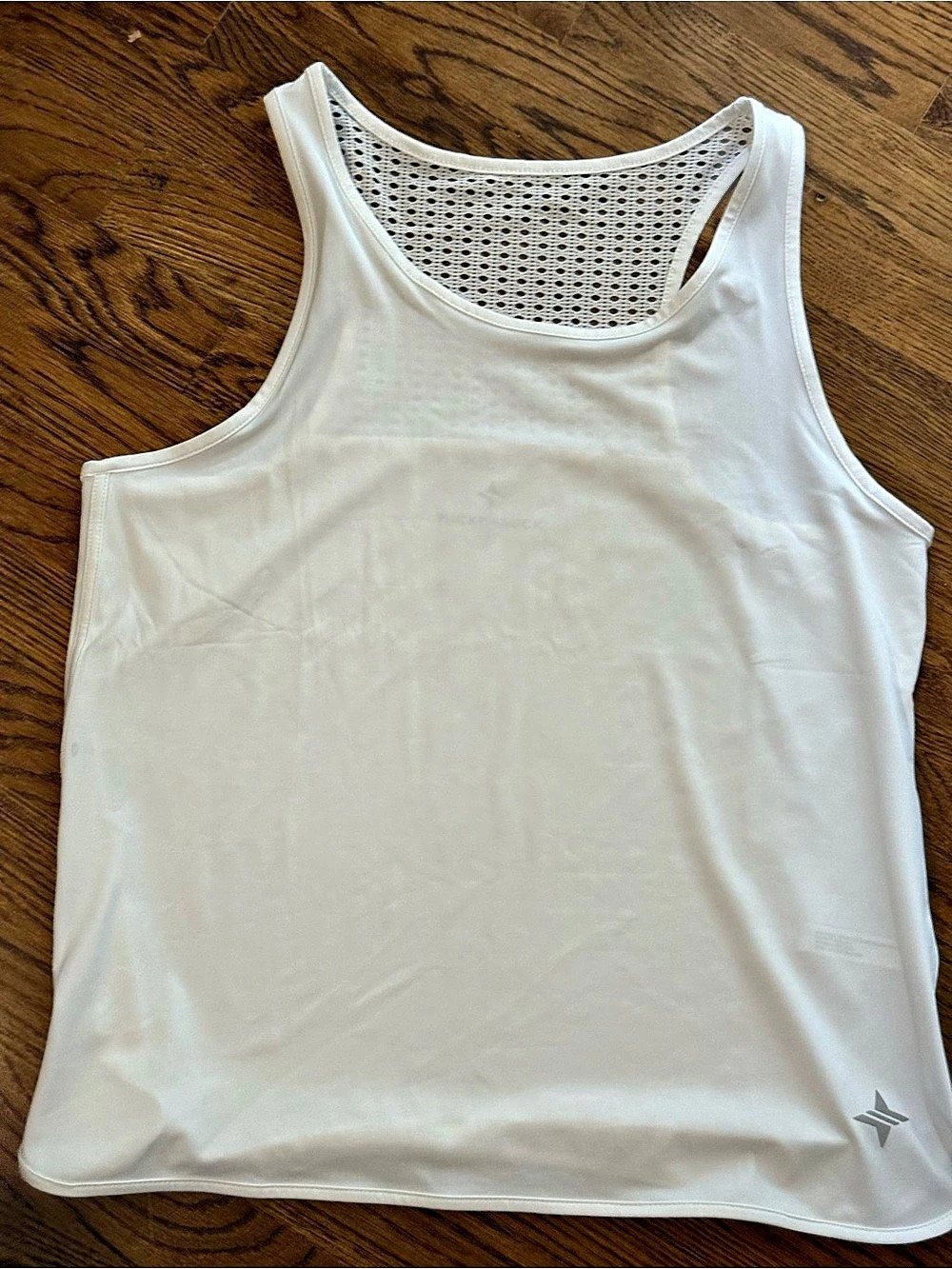 Tuckernuck TNuck Sport White Cane Performance Jersey Ellen Racerback Tank, NWOT